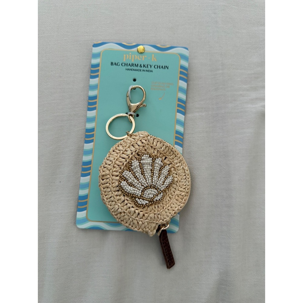 Piper K Coastal Raffia Shell Bag Charm Keychain Mini Zip Pouch NWT - Picture 2 of 3